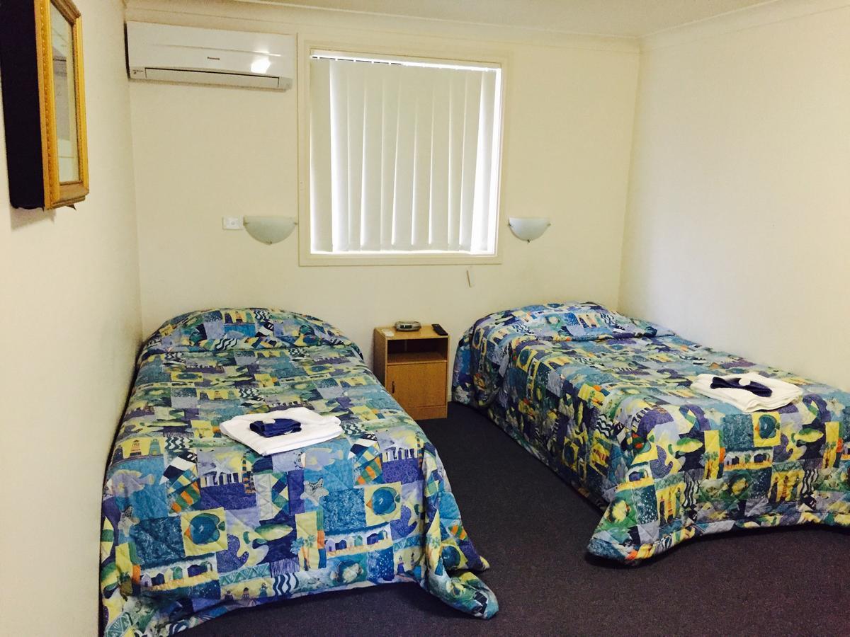 Yetholme Motel Екстер'єр фото